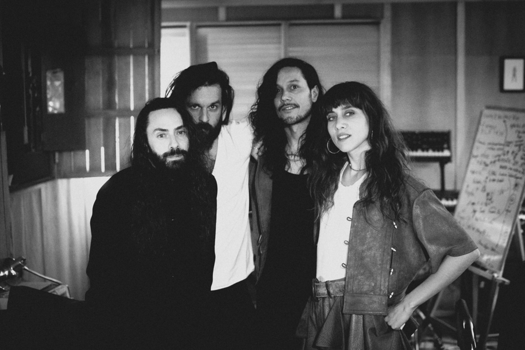 La tormenta sonora de Promiseland se desata en CDMX con Mazmorra Brillante y Jay de la Cueva