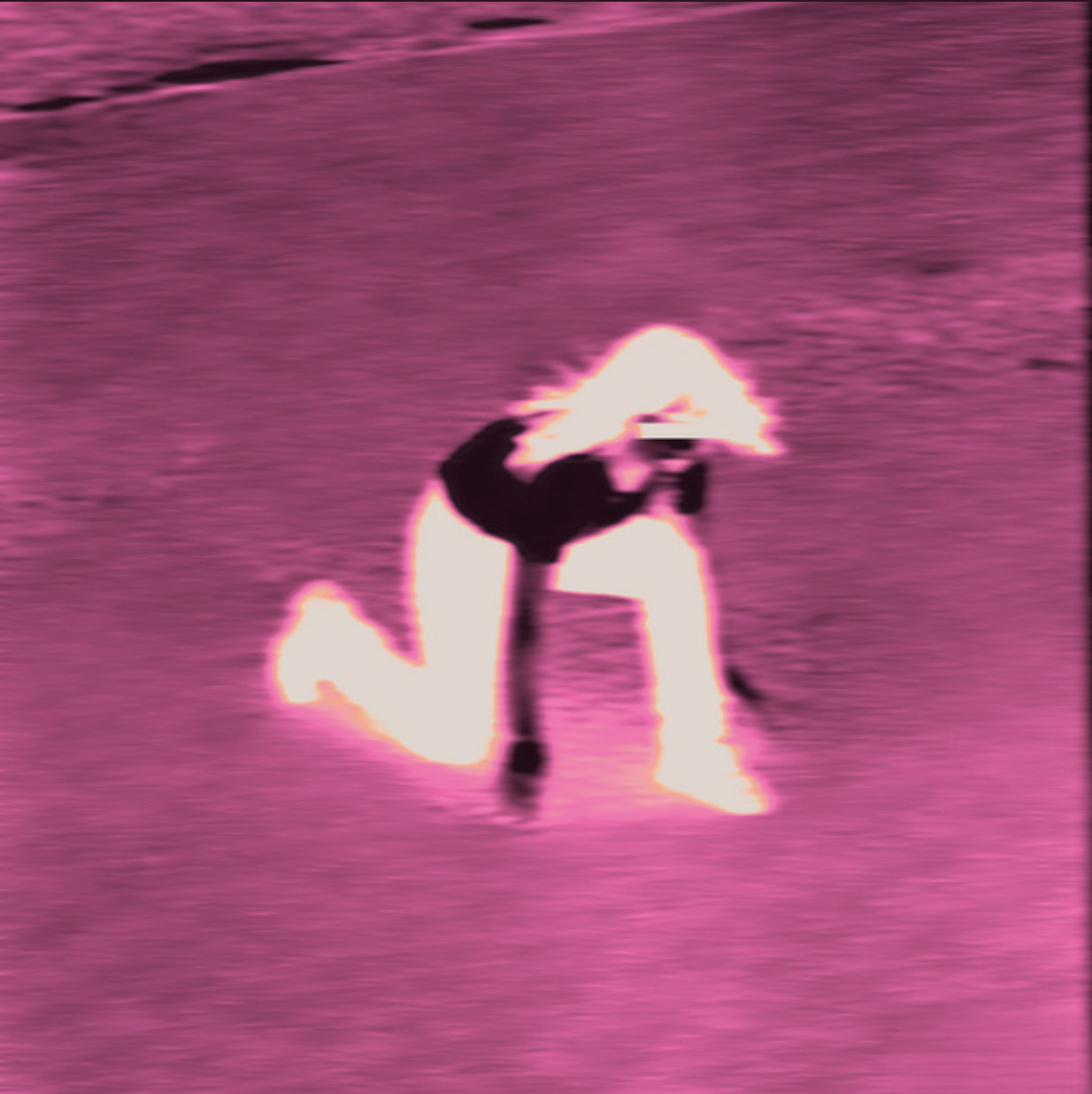 “pokito+” de Ruby Rivera: nostalgia digital, heartbreak aesthetic y una bachata que se siente 2026